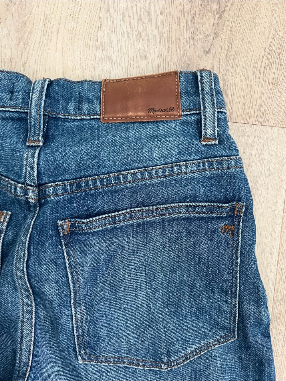 Madewell Wide Leg Crop Blue Jeans - Classic Denim - Picture 4 of 5